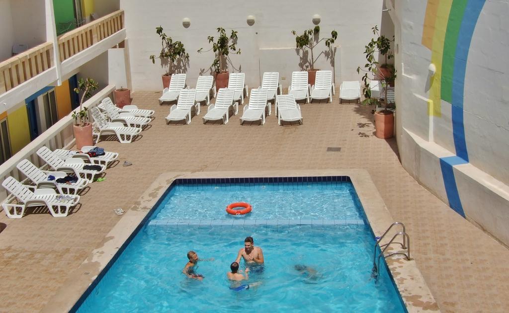 Nsts Campus Residence And Hostel Msida Kültér fotó